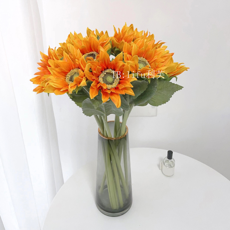 Simulation flower sunflower yellow hand moisturizing sunflower fake flower living room with decorative flower bouquet
