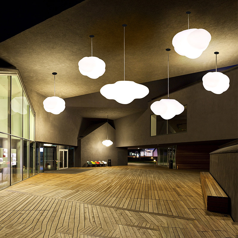 Creative LED Cloud chandelier Restaurant Living room clothing shopbedroom kindergarten in Kindergarten