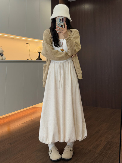White Knitted Glutinous Rice Flower Skirt for Women, Autumn 2025 New Style, High-Waisted Mid-Length A-Line Umbrella Skirt for Petite Figures