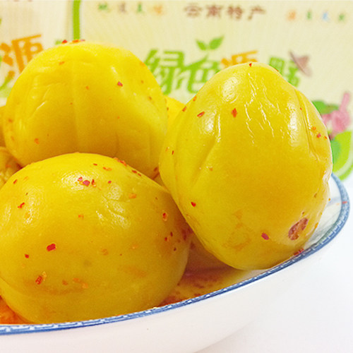 Yunnan specialty Tengchong Taiji Bridge snacks fresh-keeping crispy plums 180G bags full of 8 servings