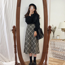 Early autumn dress 2021 new womens high cold Net red royal sister wind mature jumpsuit skirt two-piece set tide Spring