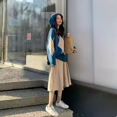 Autumn and winter 2021 New Women foreign style French vintage dress sweater sweater with skirt two-piece set