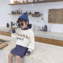 Children plus velvet padded suit 2021 Winter new Korean girl foreign style sweater + bag skirt two-piece tide