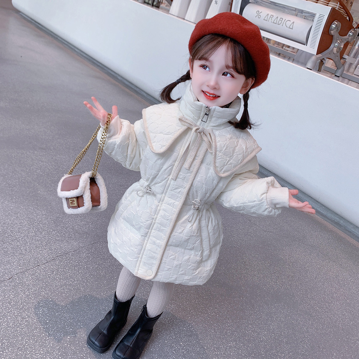 Children's clothing 2022 Winter New Girl's Down Girl Baby White Duckwool Middle - and - Long Edition Children's thickening Yang coat