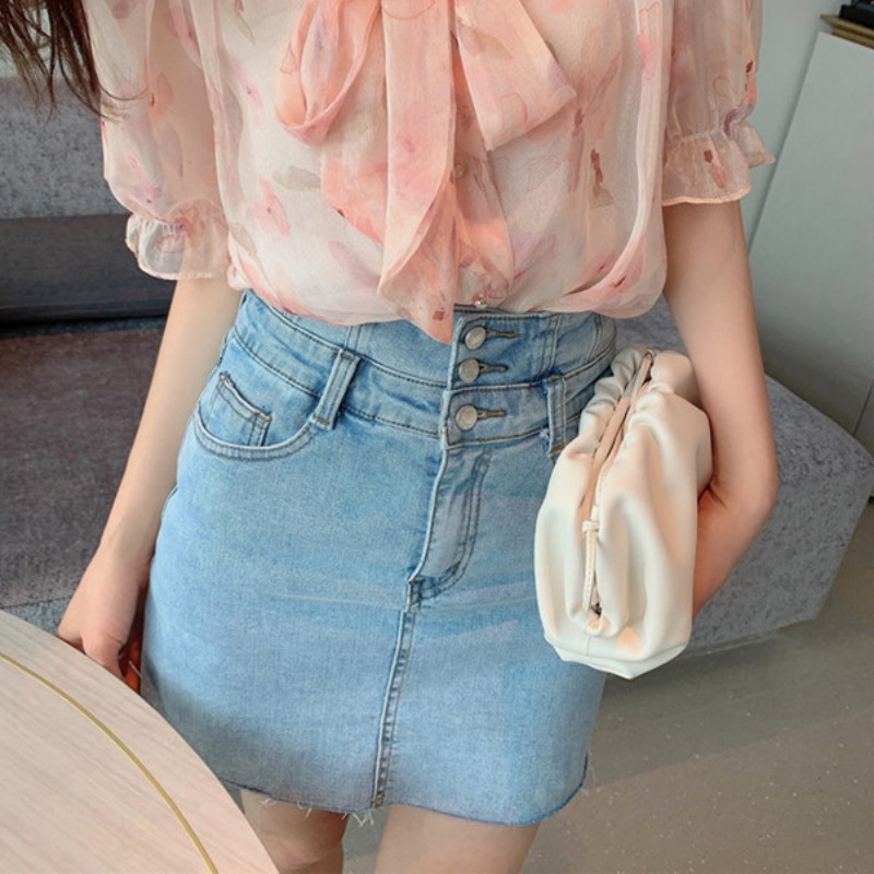 Denim Half Body Dress Woman 2022 New Spring Autumn High Waist Display Slim Fit Little Sub Hot Girl A Character Packs Hip Short Skirt