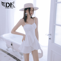 DK2022 years new summer bathing suit womens white pure desire wind conjoined dress style Belly Button Slim Conservative Harnesses Swimming