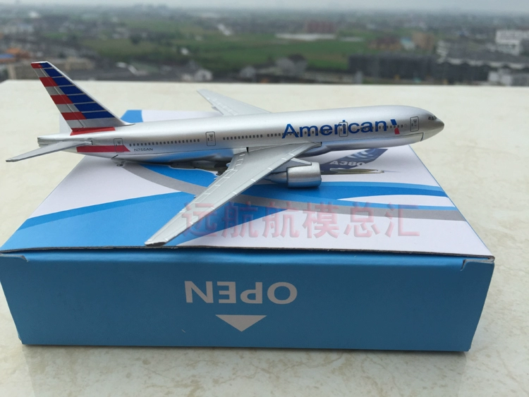 16 CM hợp kim máy bay mô hình American Airlines Boeing B777 new American máy bay chở khách mô hình tĩnh đồ trang trí sỉ đồ chơi trẻ em