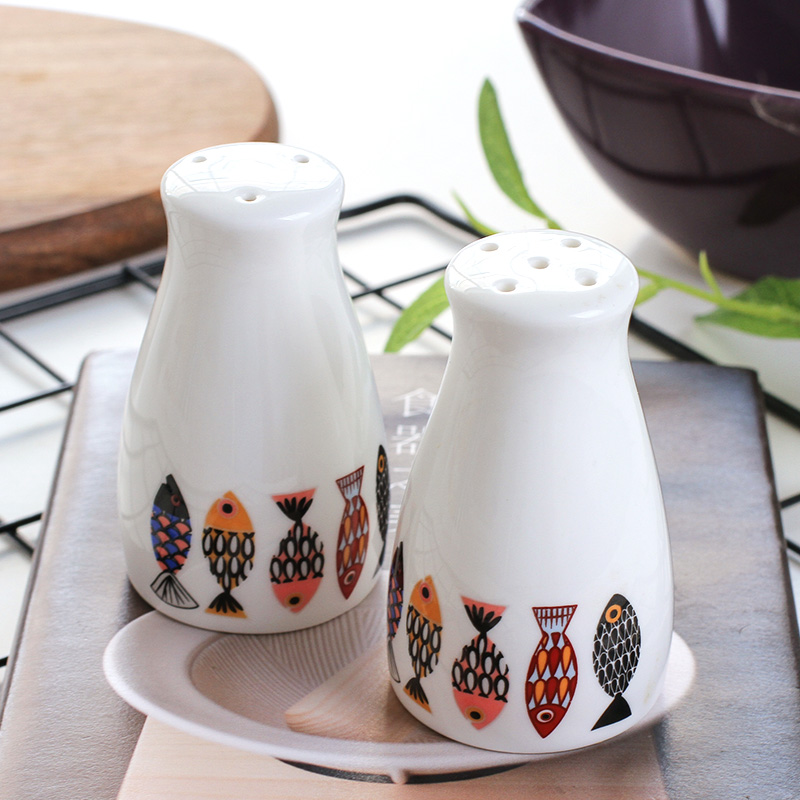 Danish kitchen ceramic blue fish sauce bottles barbecue sauce bottle pepper bottle bean bottles of salt and pepper pot home