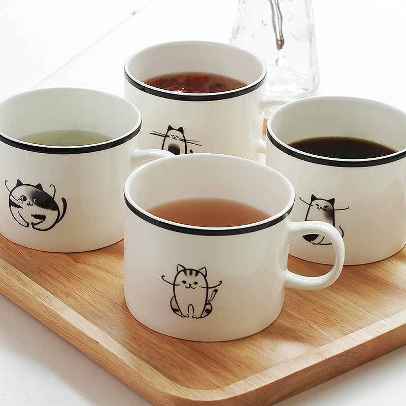 Japanese contracted ipads China mugs of coffee milk cup of dog and cat to express it in picking cup ceramic drinking cups
