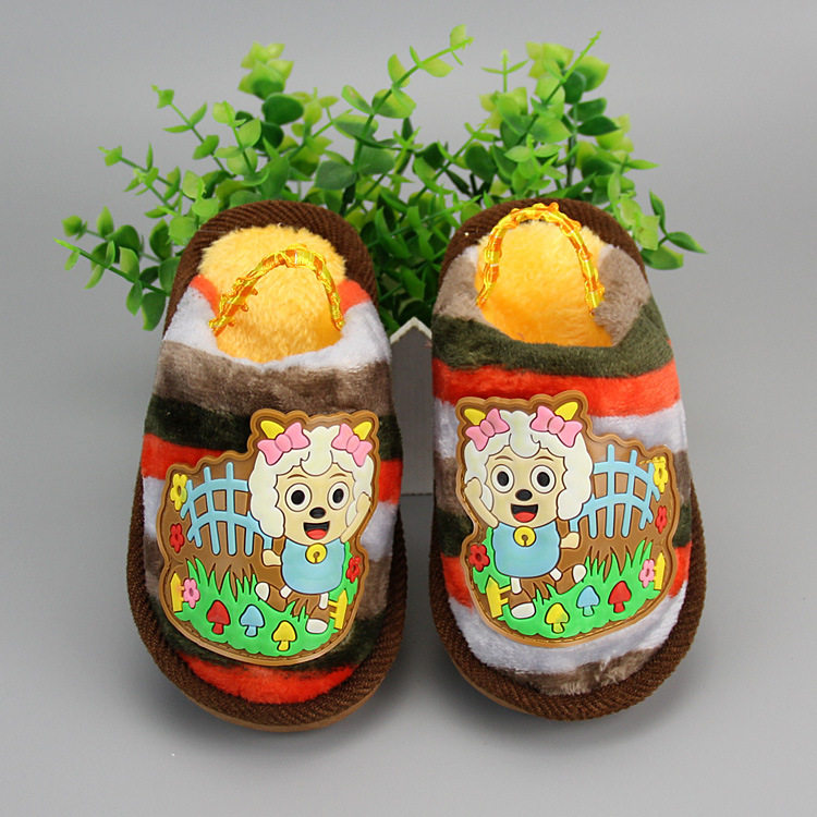 Pantoufles enfants en suède pour hiver - Ref 1020276 Image 15