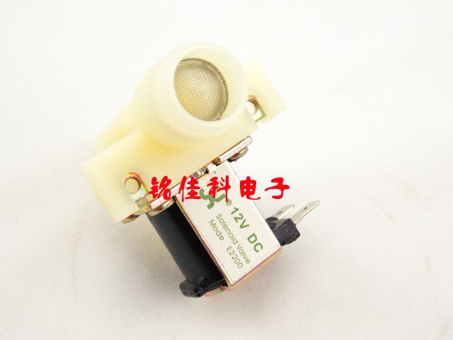 Plastic solenoid valve 4 sub-threaded normally closed water solenoid solenoid valve water valve voltage 12V Import pressure