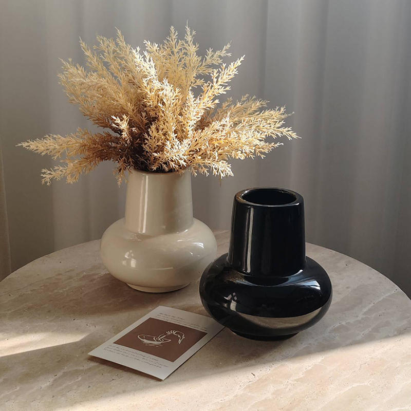 Nordic Light Luxury Style Niche Round Ceramic Vase Bouquet Ornament Home Decoration Artificial Flower Arrangement Vessel