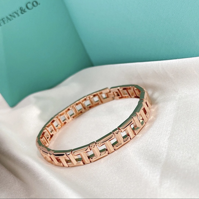 Tiffany t Series True Narrow Hinged Bracelet 18K Rose Gold Unisex
