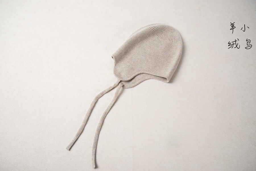 Small bird cashmere ~ practical warm small piece oat color double yarn knit cashmere hat child wind hat protective ear cap-Taobao