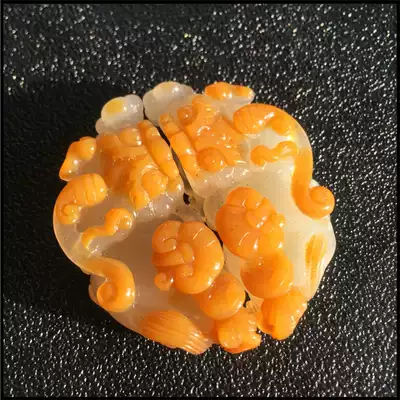 Natural yellow dragon jade Pixiu Jinsha a pair of pendants Boutique leather Hugh pendant Lucky exorcism evil town house Zheng