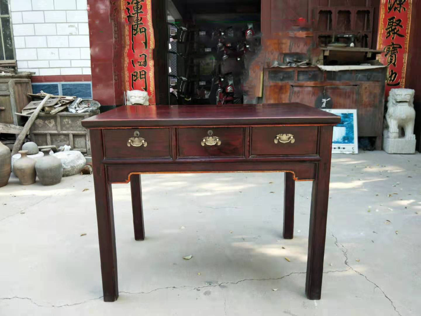 Old objects, old furniture, Qing Dynasty elm painting table, desk, old desk, accounting table, three-drawing table, nostalgic collection