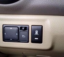 Applicable to the old Liwei Yida natural sun spotlight daytime running light defrosting heating side view camera switch modification