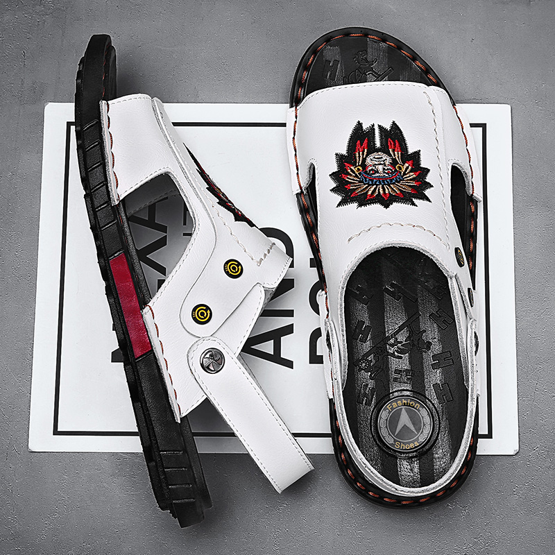 Men's sandals ins tide summer leather soft bottom non-slip beach shoes 2022 new casual wear driving slippers