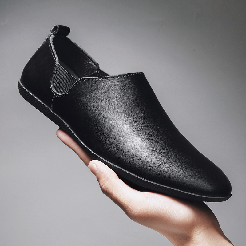 Leather beanie shoes men's lazy driving shoes 2022 new spring fashion casual shoes men's British slip-on leather shoes