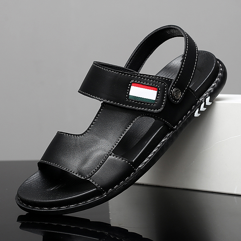 Sandals men's youth summer outdoor wear dual-use 2021 new two-wear soft bottom men's casual trend driving cool slippers