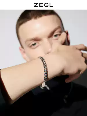 ZEGL multi-layer retro portrait couple hand men and women ins niche design hip-hop tide cold style personality jewelry