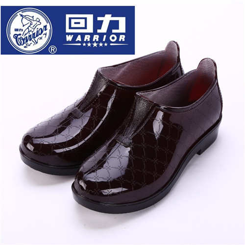 Authentic mới kéo trở lại thấp để giúp thoải mái đi mưa giày ống thấp nam và nữ giày không thấm nước mưa giày nam và nữ mẫu giày trượt giày nhựa đi mưa