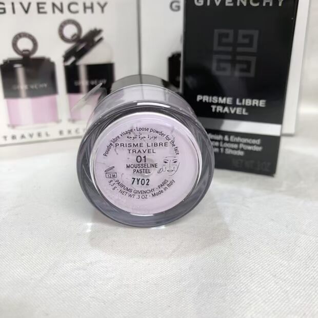 Hoa Kỳ tại chỗ Givenchy Givenchy mini kéo lỏng bột di động 8,5g nấm đầu lỏng phấn phủ kiềm dầu