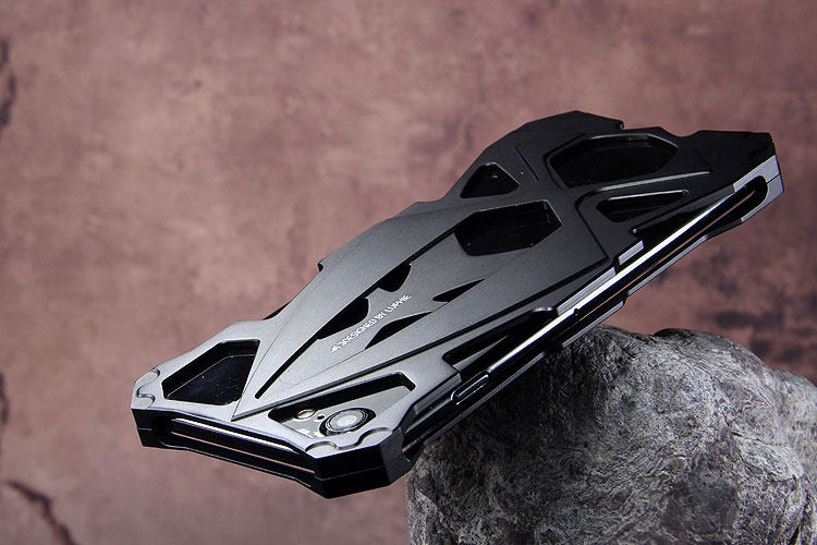 Luphie Roadster Sports Car Luxury Aluminum Metal Case Cover for Apple iPhone 7 Plus & iPhone 7