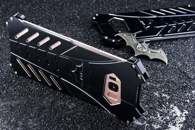 R-Just Batman Shockproof Aluminum Shell Metal Case with Custom Batarang Stent for Samsung Galaxy S8 & Samsung Galaxy S8 Plus