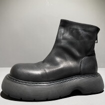 Winter Korean version day system thick bottom middle cylinder zipper frosted leather Martin boot male head layer of cow leather heightening light tide leather boot