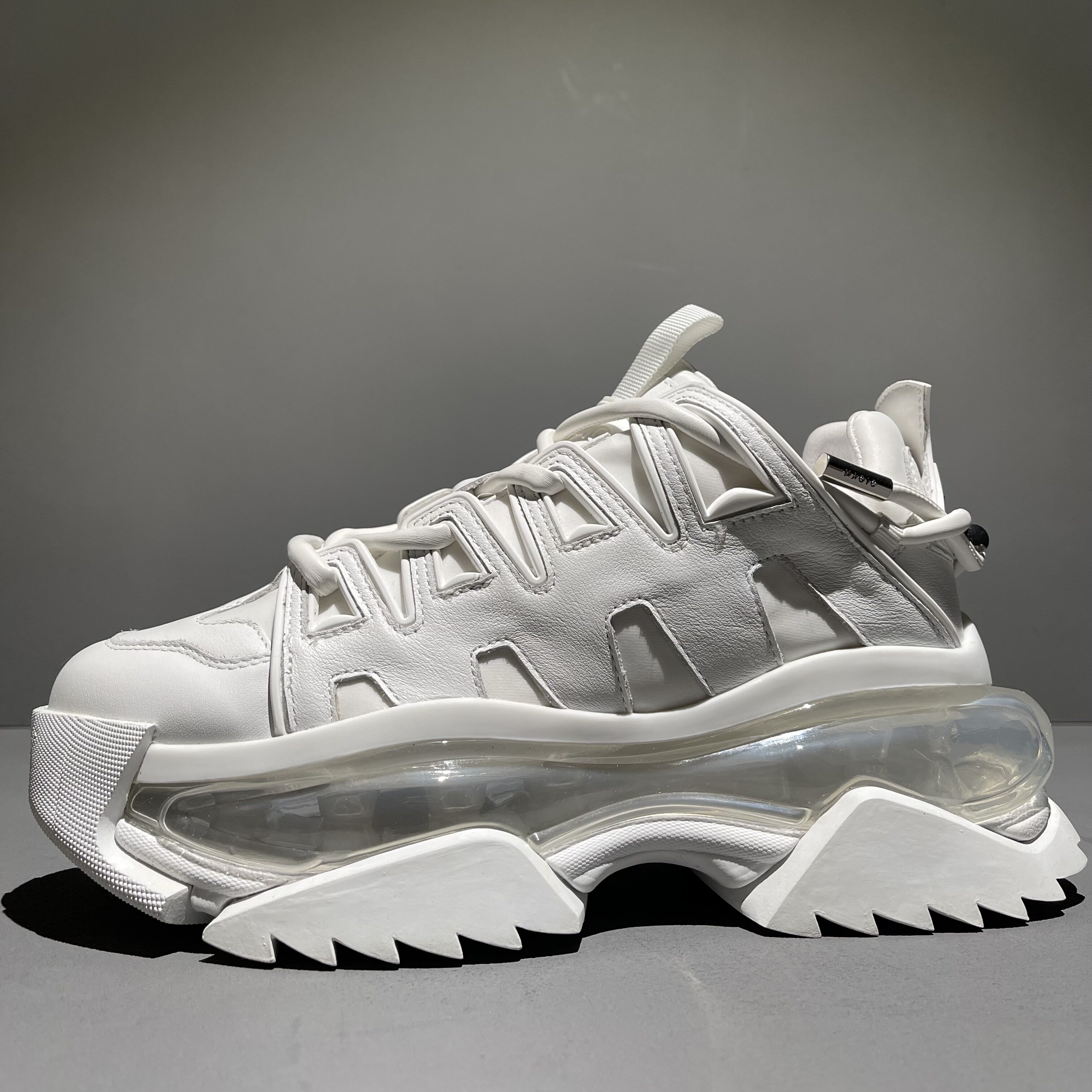 European and American tide brand first layer cowhide thick bottom to increase the super hot personality sports and leisure white shoes men's fried street air cushion daddy shoes