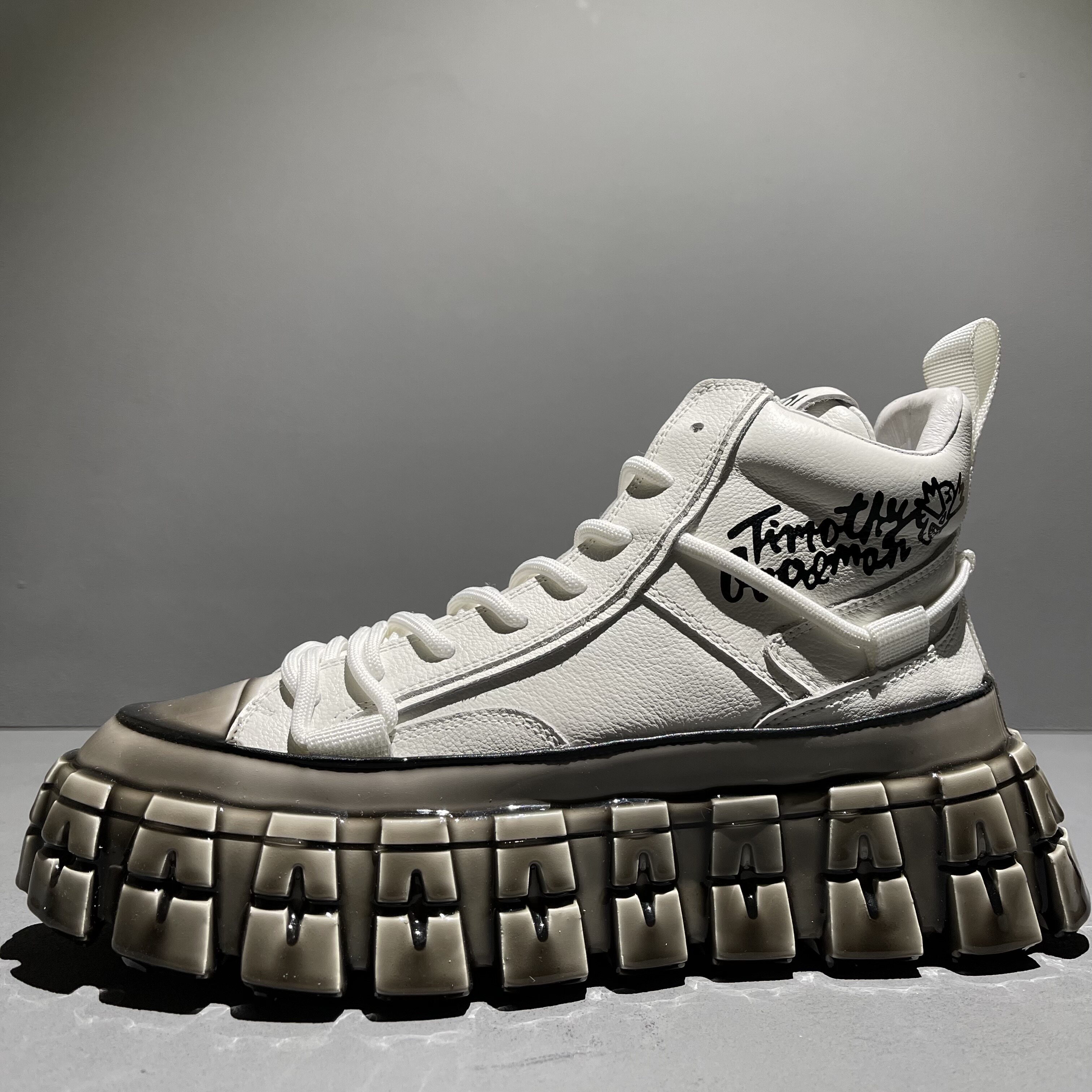 European Station Winter New Bubble Gum Base Men's Shoes Tide Card Thick Bottom Heightening Mid-Bonboard Shoes Fetal Calf Leather White High Cylinder Shoes