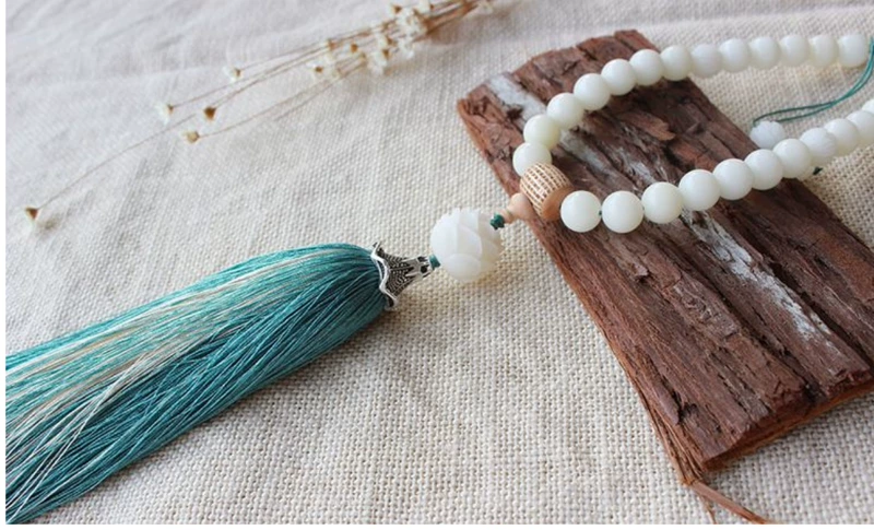 Mặt dây chuyền xe cung cấp Bodhi Lotus lớn tua xe gương chiếu hậu Pingfu nội thất xe treo phụ kiện xe - Ô tô nội thất Accesseries nệm xe hơi 4 chỗ