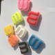 W letter fluorescent color shock absorber tennis racket shock-absorbing silicone ຫຼາຍສີທາງເລືອກ