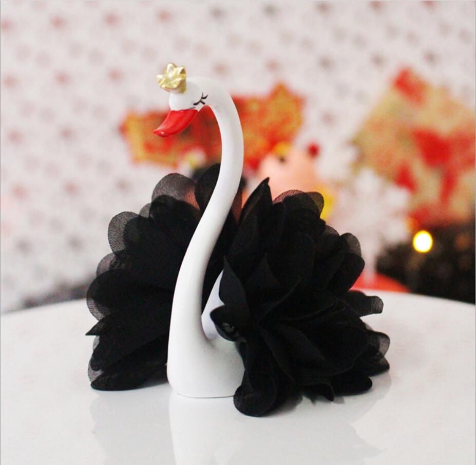 Hoa Swan Trang trí bánh trang trí Đẹp trắng Thiên nga đen Thiên nga tình yêu Bánh trang trí tráng miệng Dress Up - Trang trí nội thất phụ kiện trang trí bàn làm việc