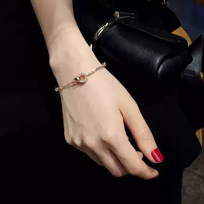 Crystal hand girl Summer ins niche design temperament bracelet hand decoration Net Red jewelry cold simple style fashion