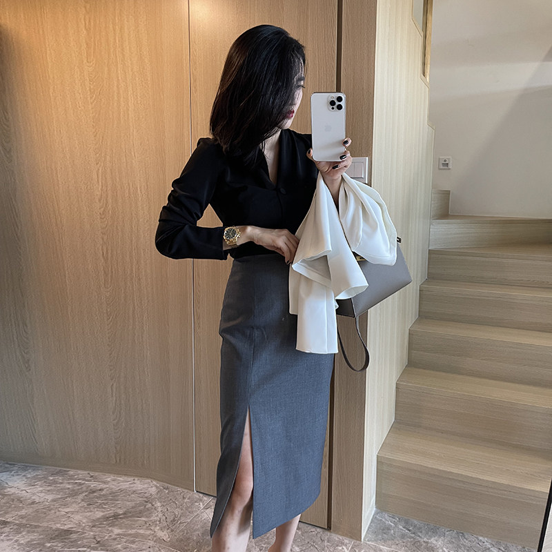 This year popular design sensation small crowddress curry brown Herbenwind open fork with its color French style gray half-body dress