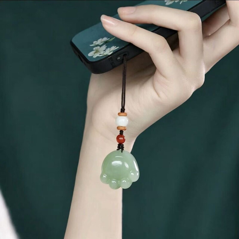 Natural Hetian Jade Green Jade Fortune Cat Claw Phone Charm Women's Pendant Jade Hanging Ornament Chinese Style Keychain Natural Hetian Jade Green Jade Fortune Cat Claw Phone Charm Women's Pendant Jade Hanging Ornament Chinese Style Keychain