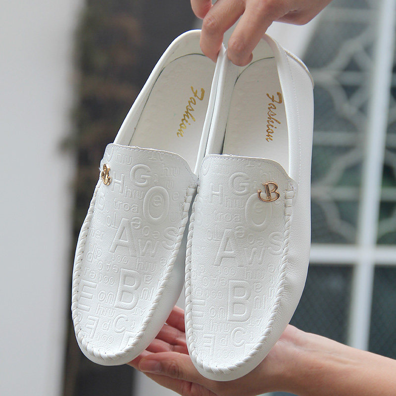 White bean-bean shoes men's spring summer 2022 new Korean version genuine leather 100 hitch a foot pedal sloth man leather shoes trend