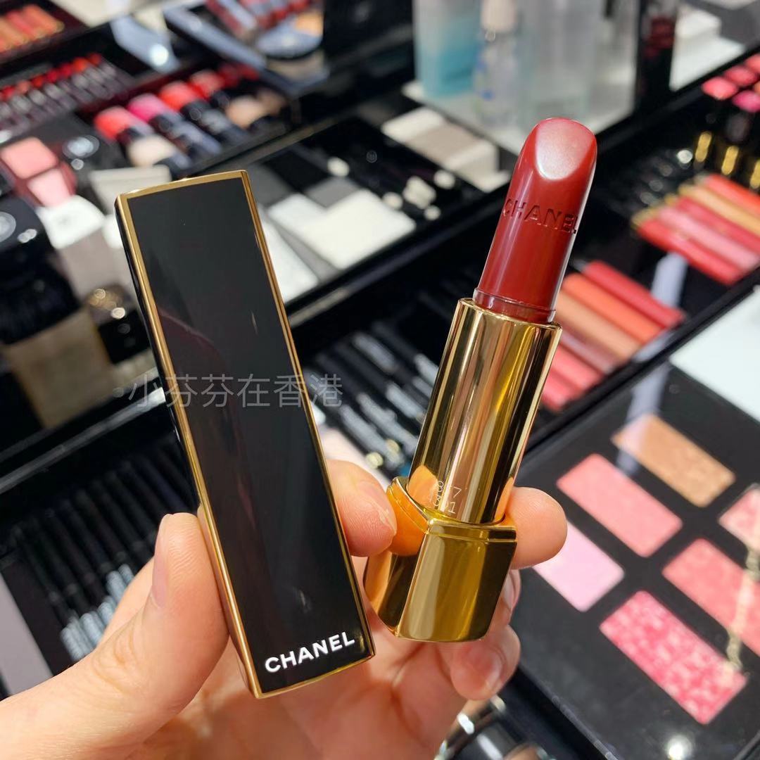 CHANEL Chanel 2019 Christmas mouth red 857837 Mountain tea flowers 627 Red Tube 5 Number 132