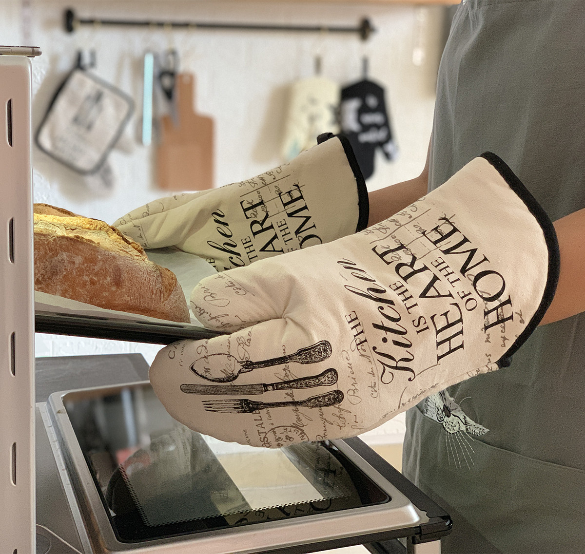 GREVY high temperature silicone baking gloves Oven special thickened microwave oven anti-scalding gloves with coating a pair