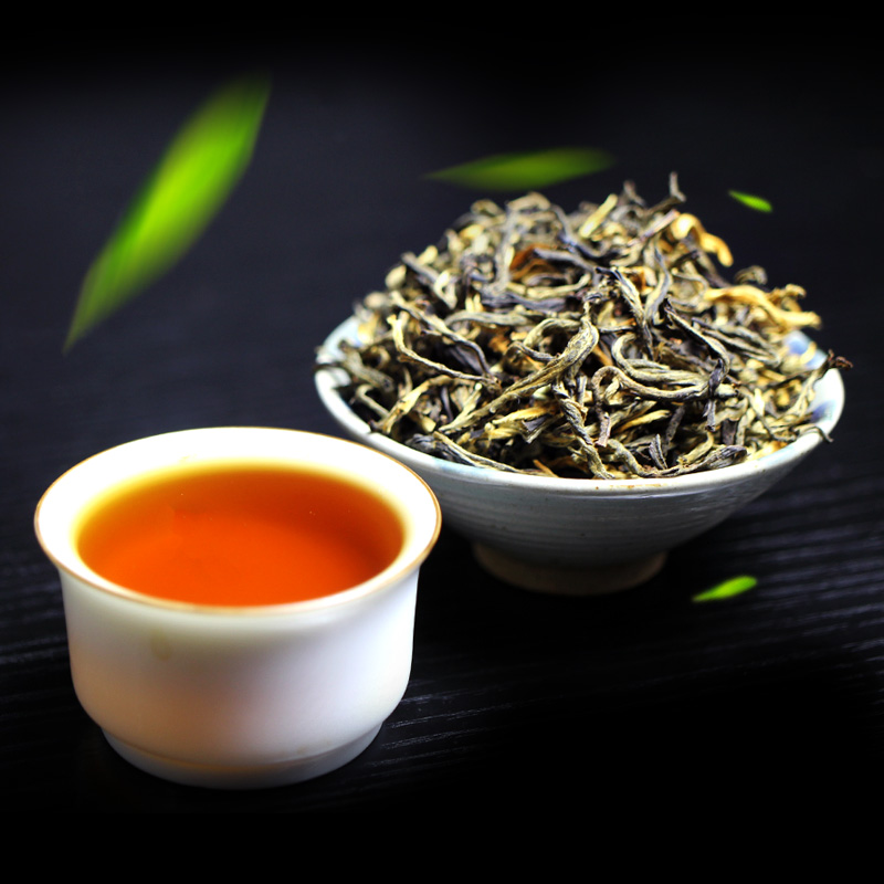 Yunnan black tea work black tea high altitude Yunnan Fengqing ancient tree black tea 150 gr cans of Tianling tea