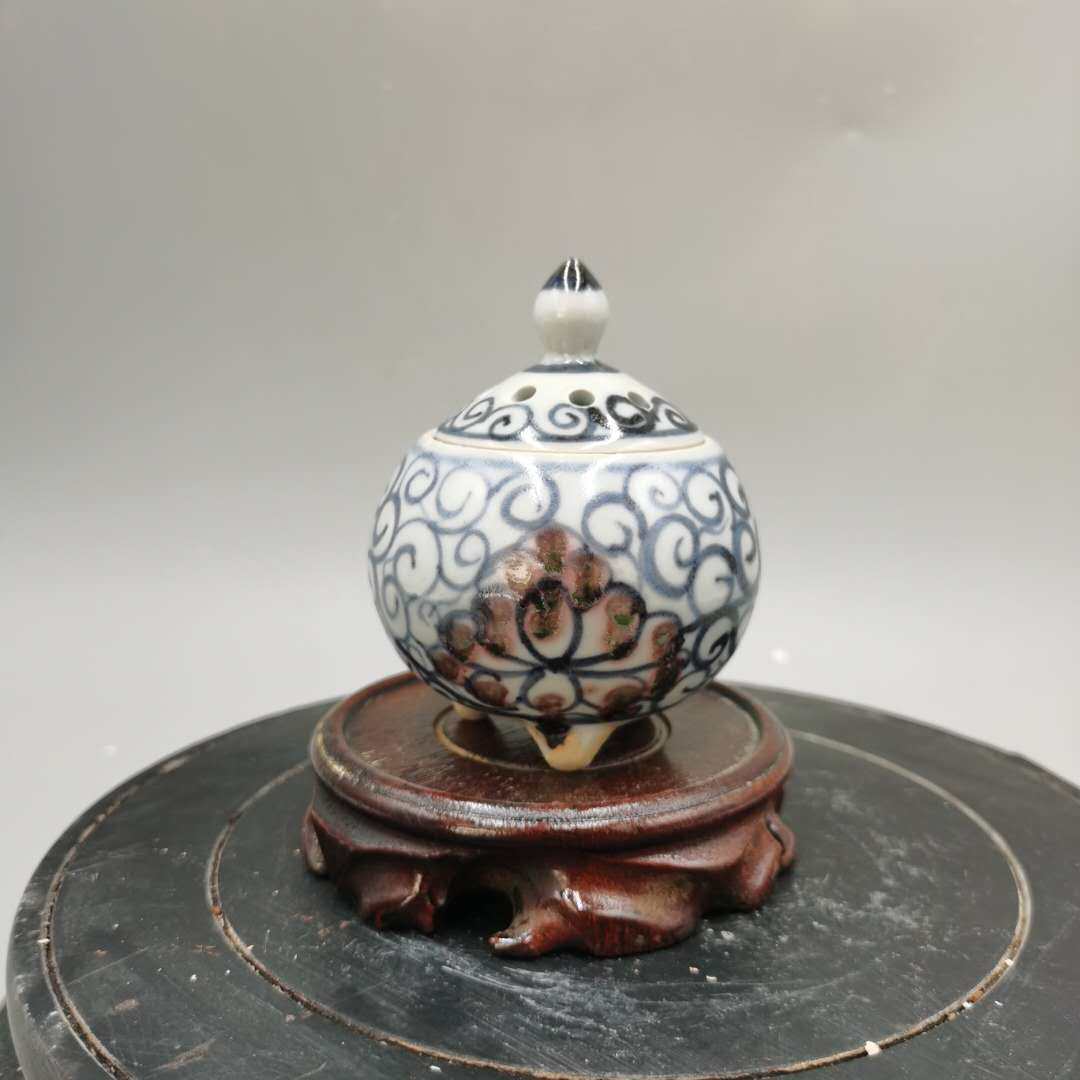 [URA]時代/古銅製草花紋三足香炉/検)骨董古玩唐物火鉢鉄瓶茶道具古道具2-25 旧家整理品 中国美術 中国古玩 古銅製 饕餮紋 三足香炉 香櫨