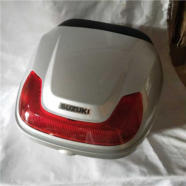 Đuôi xe Qingqi Suzuki Rui Cai Rui Meng - Xe gắn máy phía sau hộp hộp đựng đồ xe máy