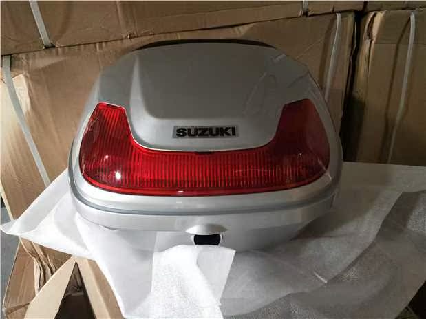 Đuôi xe Qingqi Suzuki Rui Cai Rui Meng - Xe gắn máy phía sau hộp hộp đựng đồ xe máy