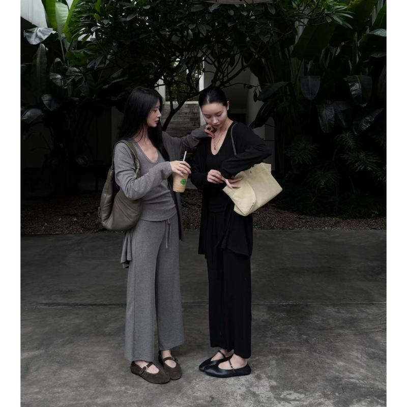 Ersan's New Loose-Fitting and Slimming Three-Piece Suit Set of Cardigan + Vest + Pants Ersan's New Loose-Fitting and Slimming Three-Piece Suit Set of Cardigan + Vest + Pants