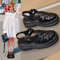 Baotou sandals 2022 womens new medium heel 100 hitch a summer with Rome far and hollowed-out thick undershoe summer