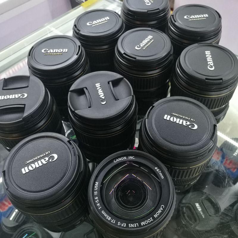 Ống kính máy ảnh DSLR góc rộng chống rung Canon 17-85mm f / 4-5.6 ISM sử dụng 98 mới