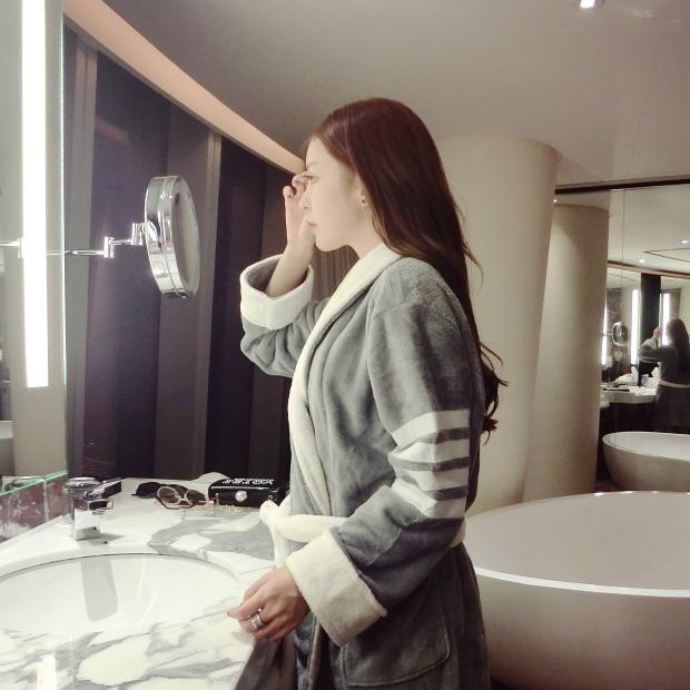 Phiên bản Hàn Quốc của cặp đôi mùa đông áo choàng nam và nữ flannel cộng với nhung dày mùa đông san hô áo choàng lông cừu dịch vụ nhà áo choàng tắm áo choàng dài nam