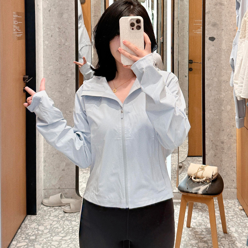 3.5 Fast and Fre Short Sports Jacket, Small Coat, Super Fresh and Brightening, Can Protect Against Light Rain